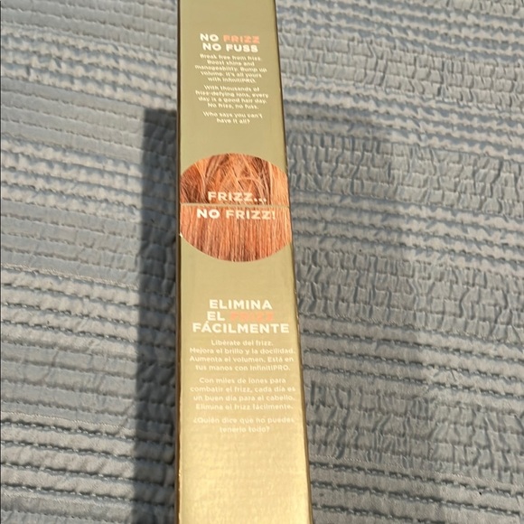 Rose Gold Curling Iron - Picture 4 of 5